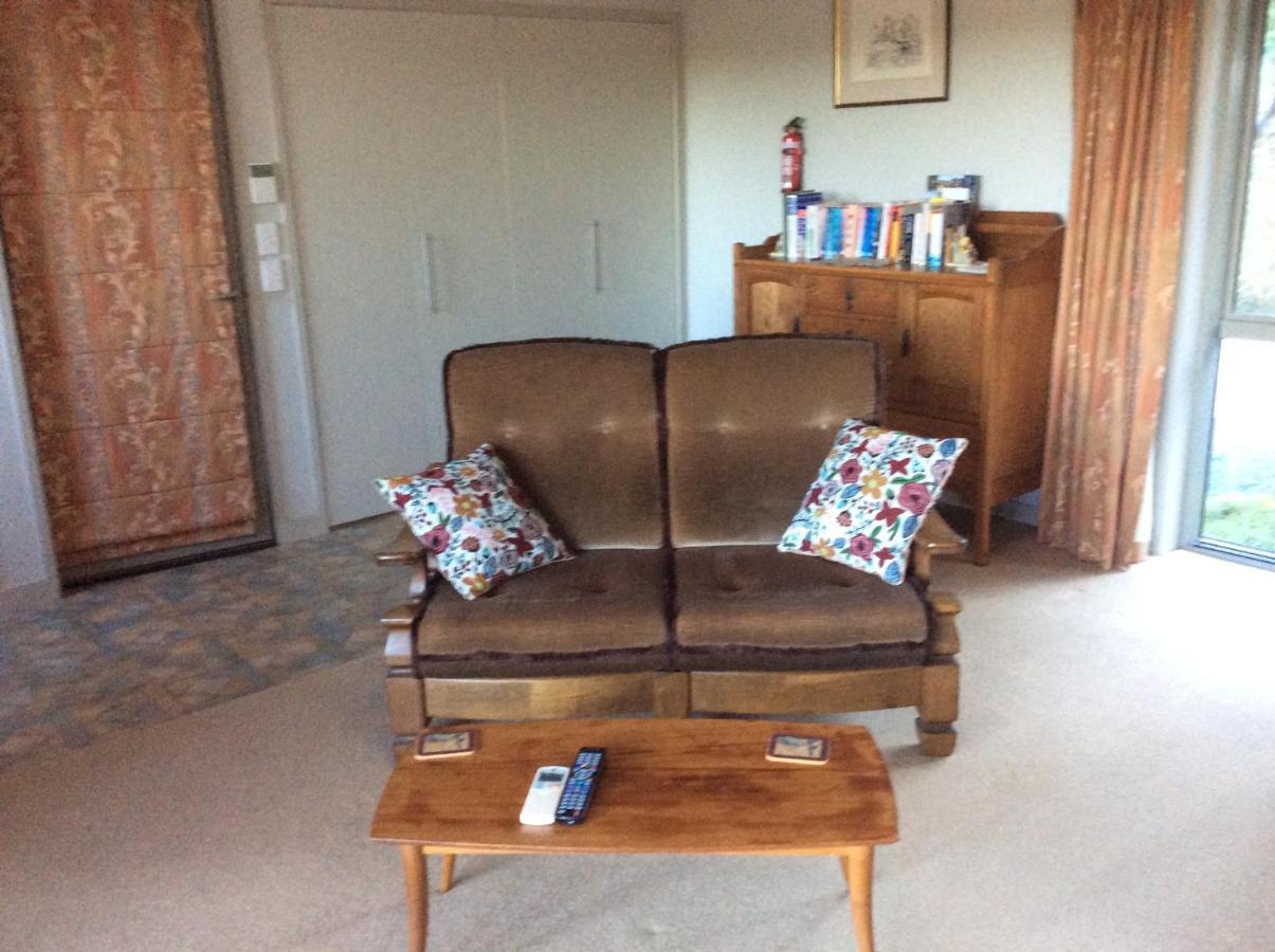 2 Views At Tasman Bed & Breakfast Exterior foto